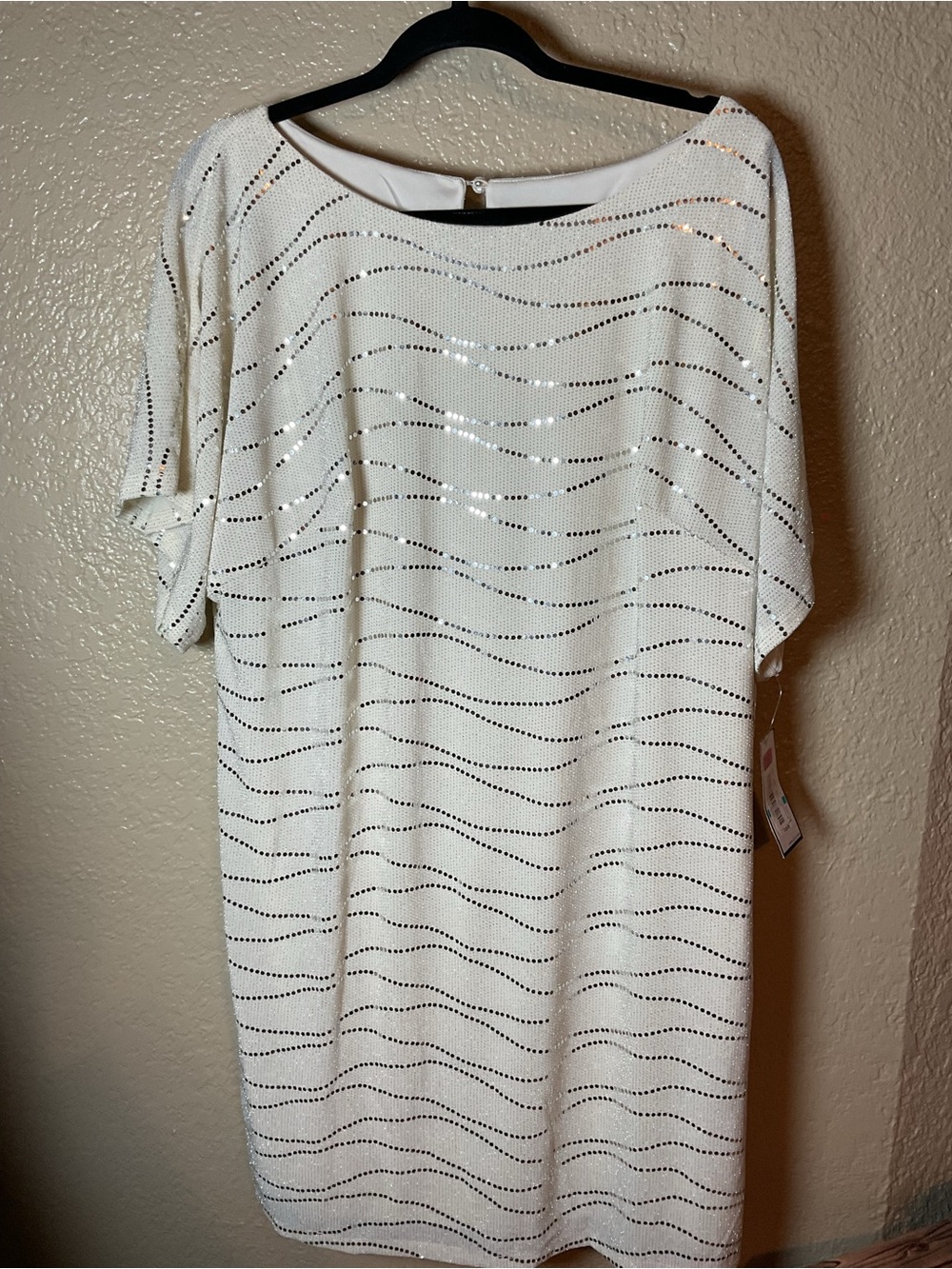 Jessica Howard White with Silver Metallic Sequins Dress Women’s Size 16 NWT